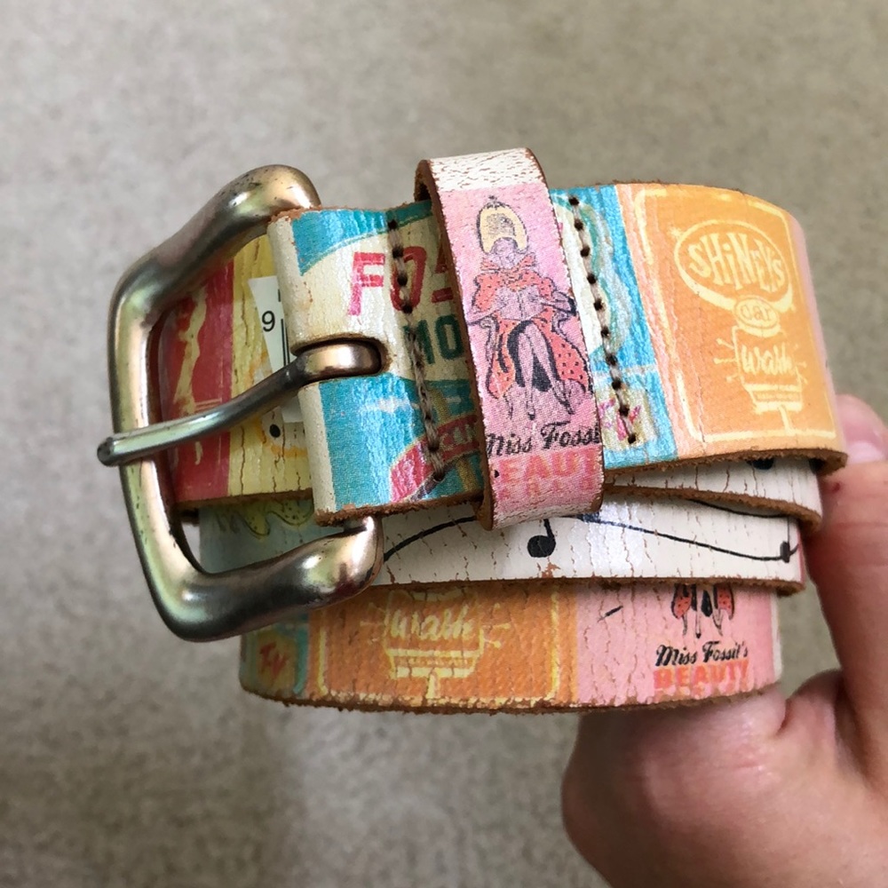 FOSSIL Collage Belt